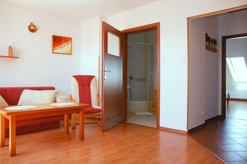Lawer Apartment Ревал Екстериор снимка