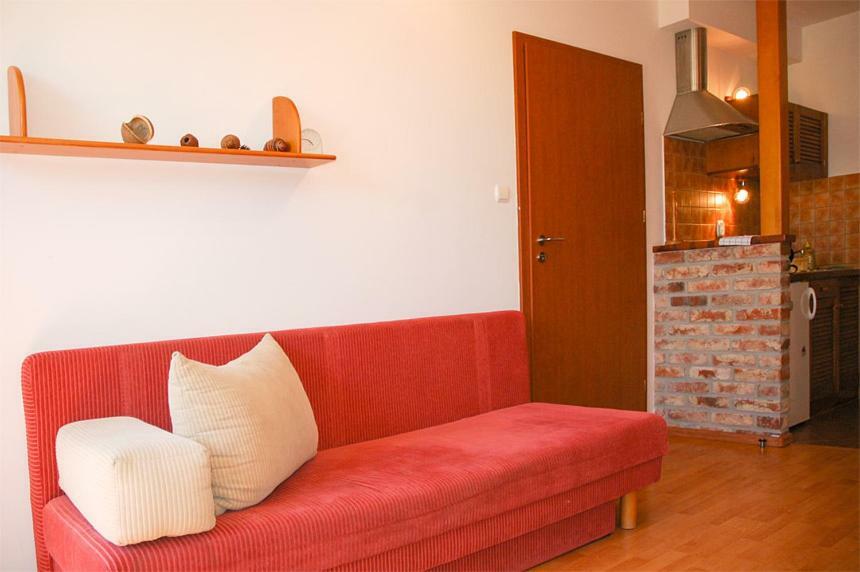 Lawer Apartment Ревал Екстериор снимка